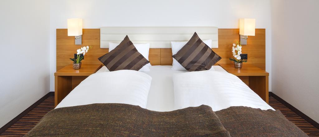 Seemoewe Swiss Quality Hotel Güttingen Rum bild