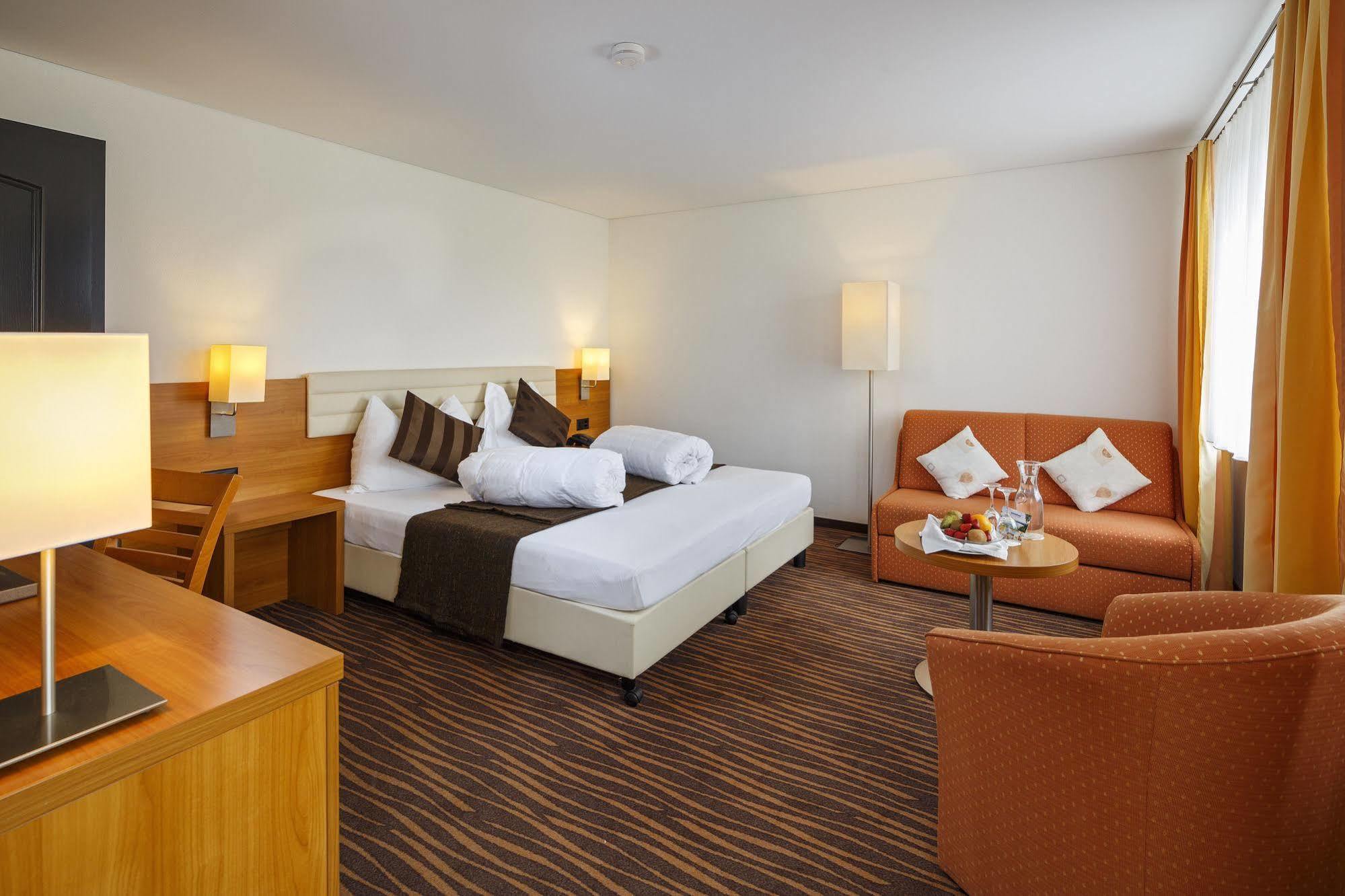 Seemoewe Swiss Quality Hotel Güttingen Exteriör bild