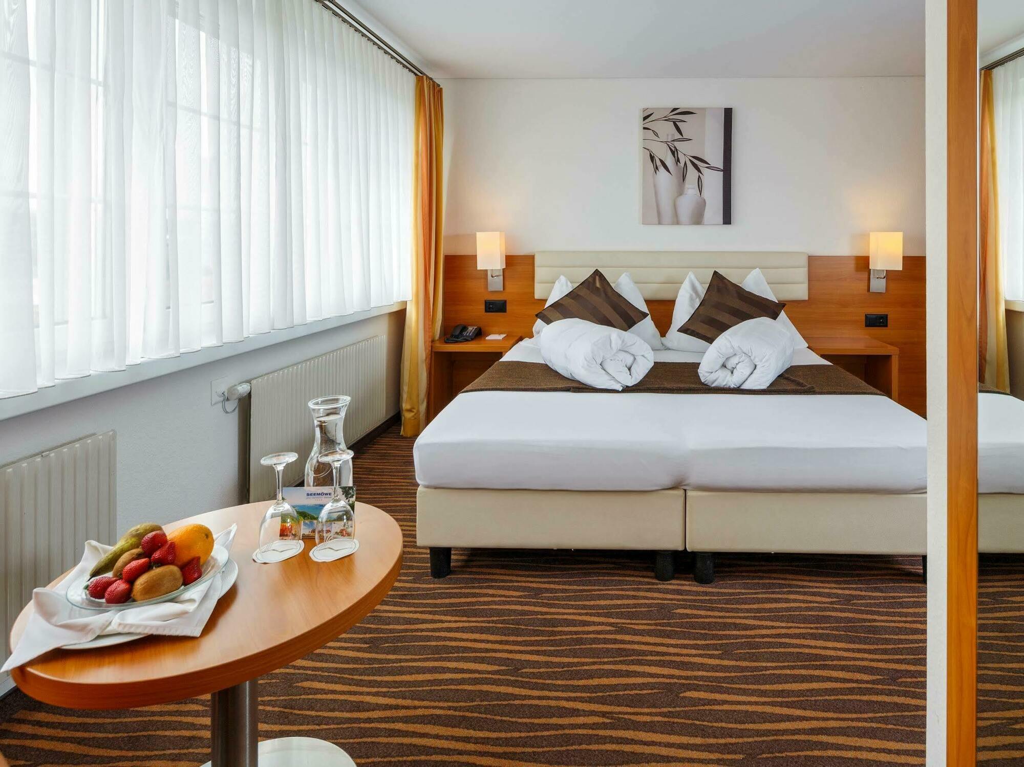 Seemoewe Swiss Quality Hotel Güttingen Exteriör bild